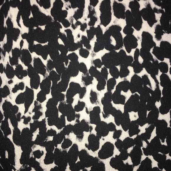 🆕 NWT Leopard Print Top - Picture 3 of 5